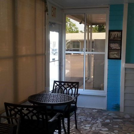 Carters Motel And Mobile Home Village Еджуотър Екстериор снимка