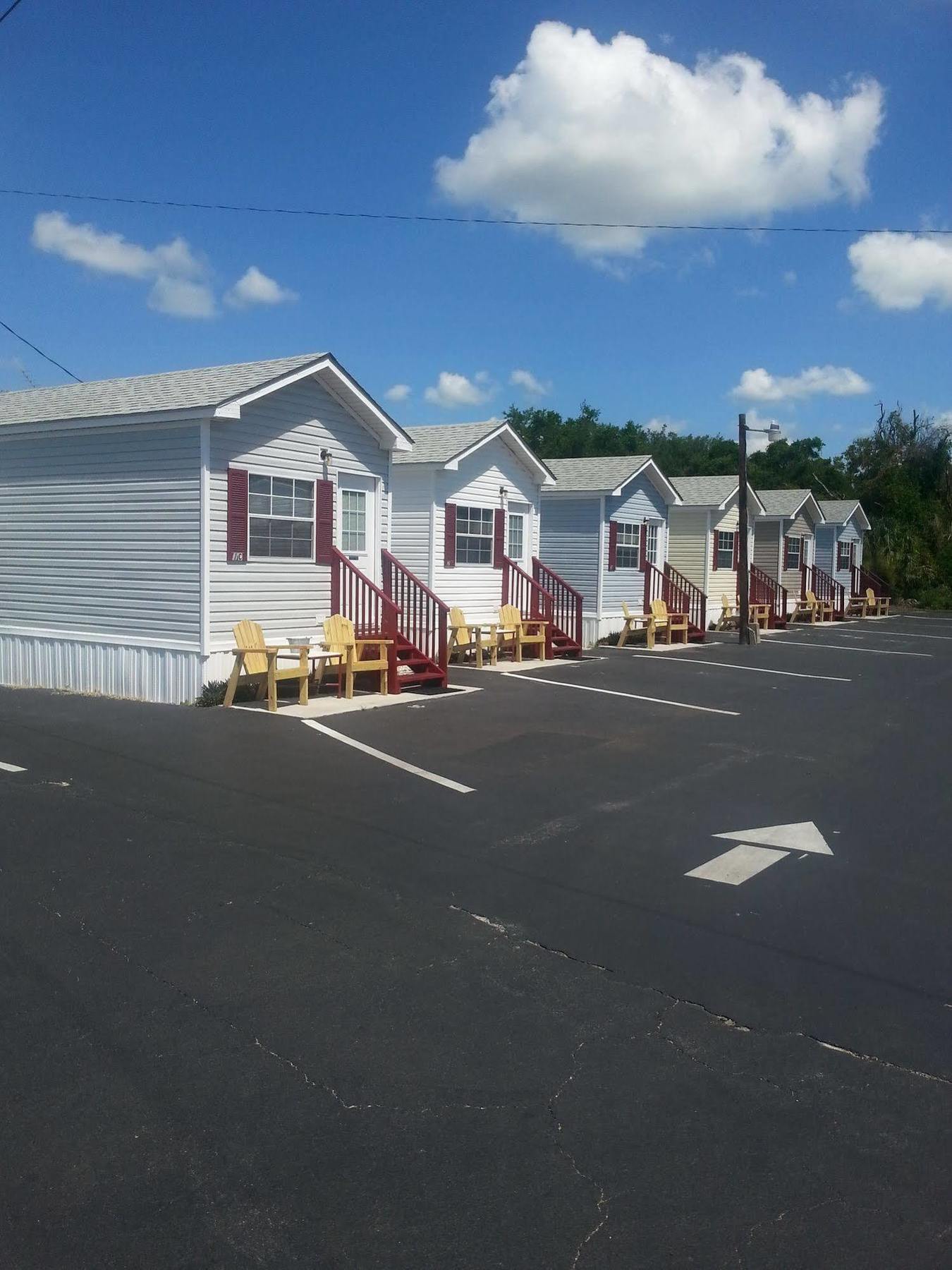 Carters Motel And Mobile Home Village Еджуотър Екстериор снимка