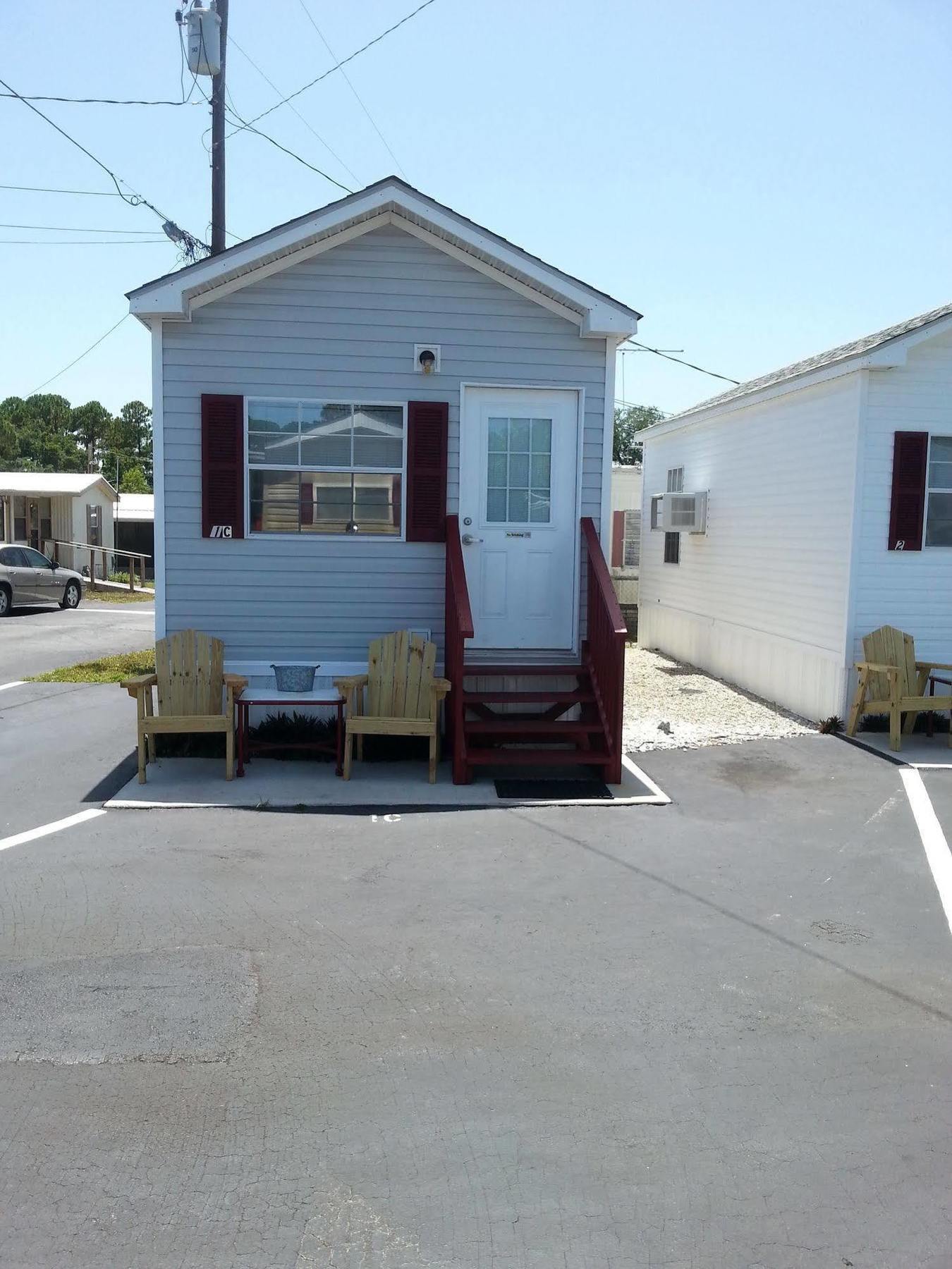 Carters Motel And Mobile Home Village Еджуотър Екстериор снимка